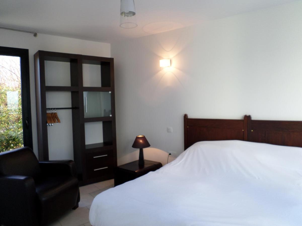 Gites "Bord De Mer" Pmr Ou "Arromanches" 2 Chambres En Front De Mer A Asnelles , 3Km D'Arromanches, 10Km De Bayeux Saint-Come-de-Fresne Ngoại thất bức ảnh